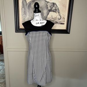 Spense Black and White Houndstooth Midi Dress